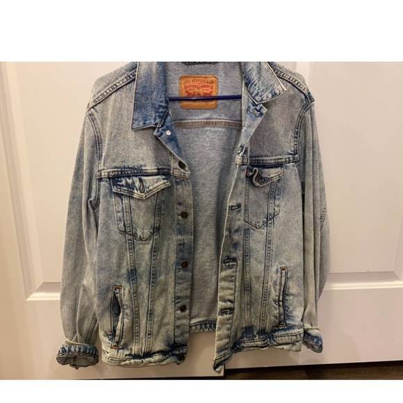 Levi's Jean jacket - Picture 2 of 3